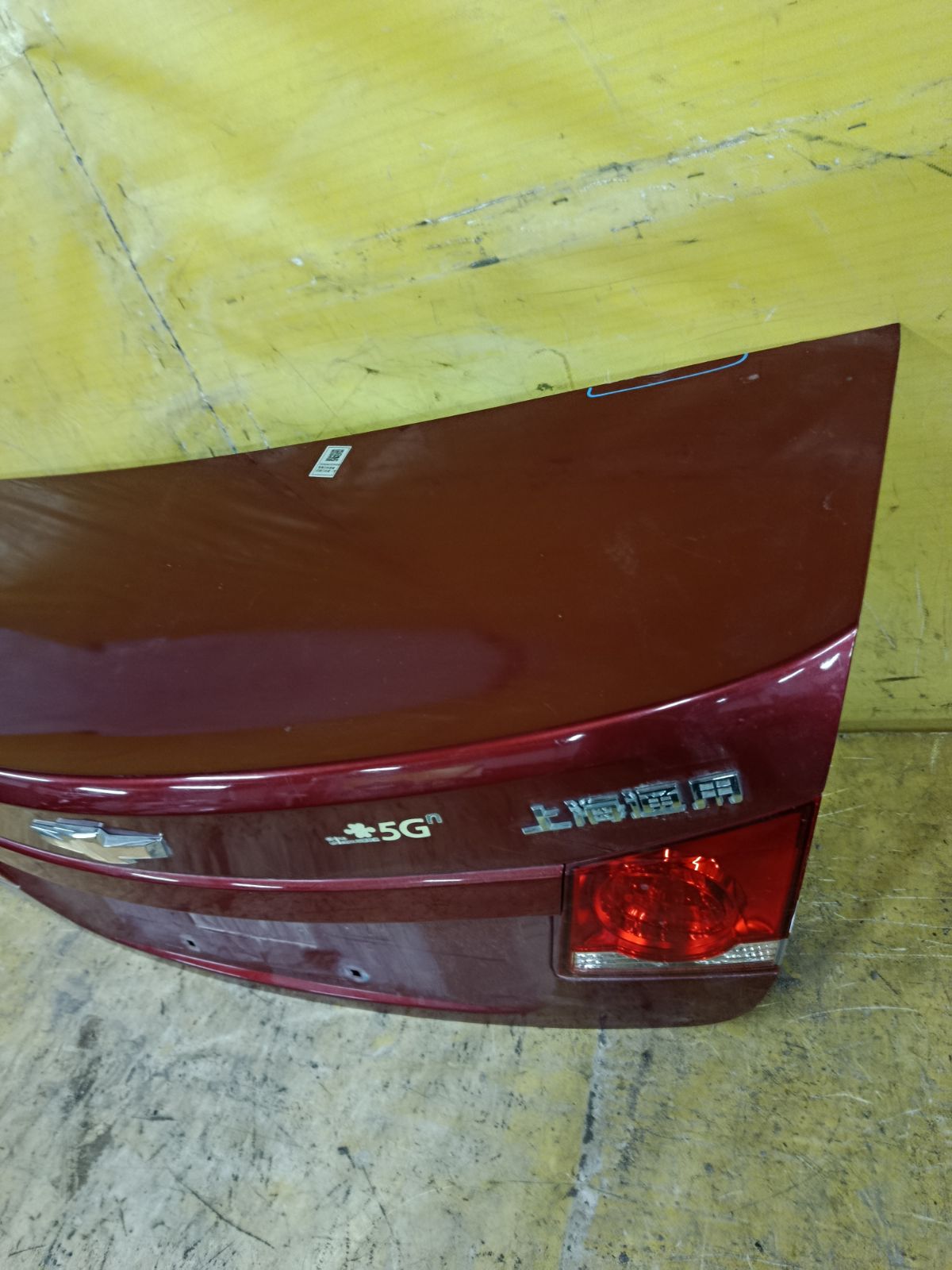 Крышка багажника на Chevrolet Cruze J300 Фото 3