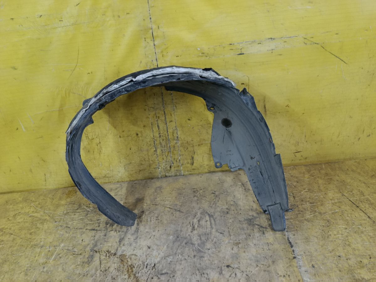 Подкрылок 74101-SWN-H01 на Honda Cr-V RE2 R20A1 Фото 1