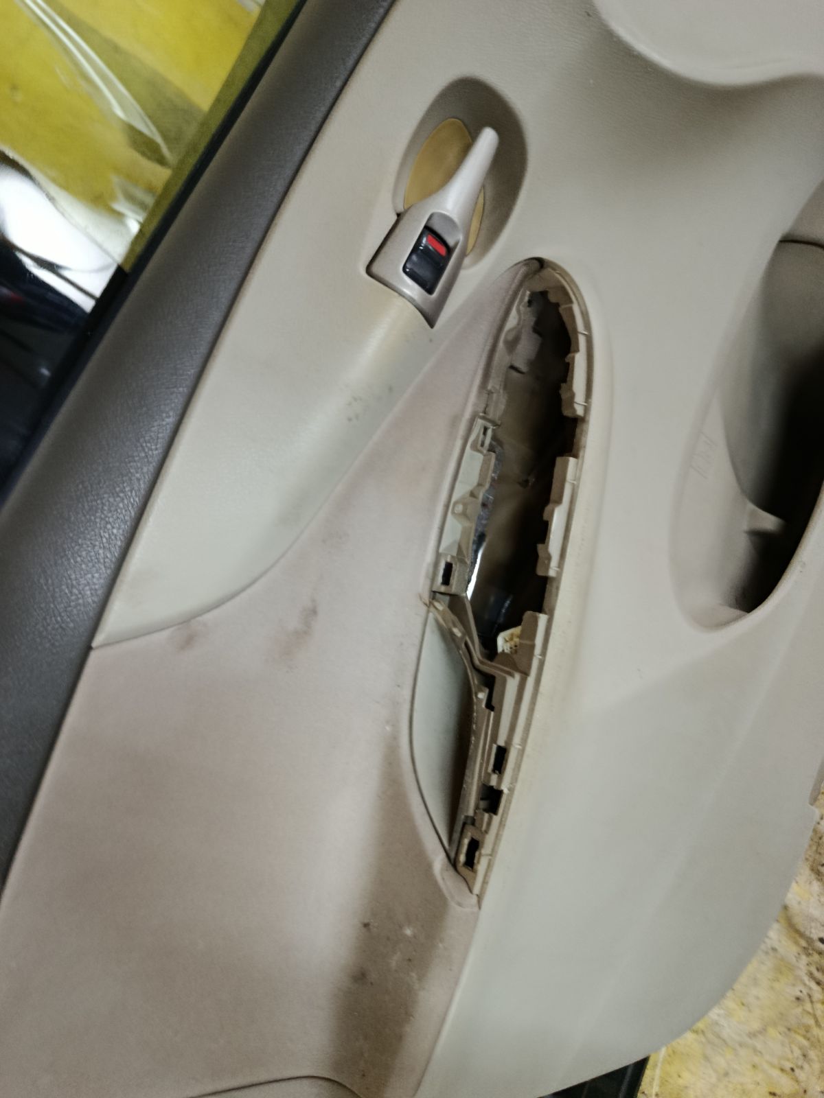 Дверь боковая на Toyota Corolla ZRE151L Фото 8