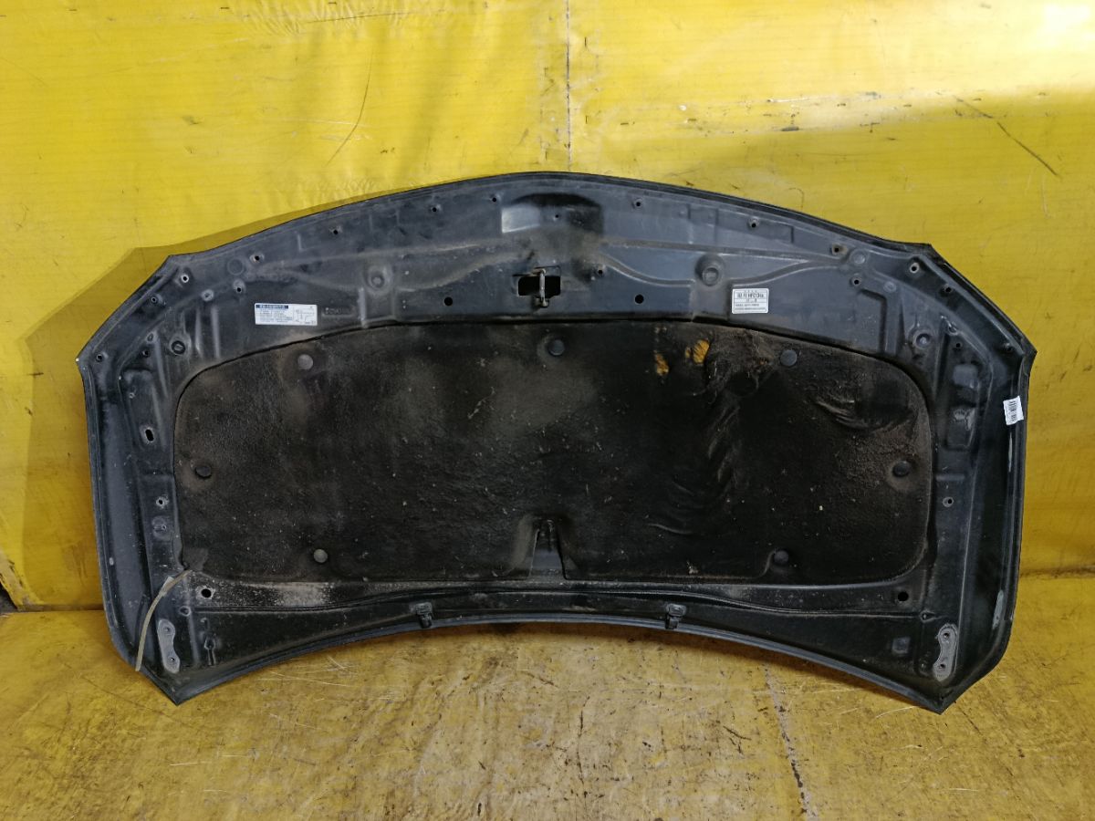 Капот на Toyota Corolla ZRE151L Фото 2