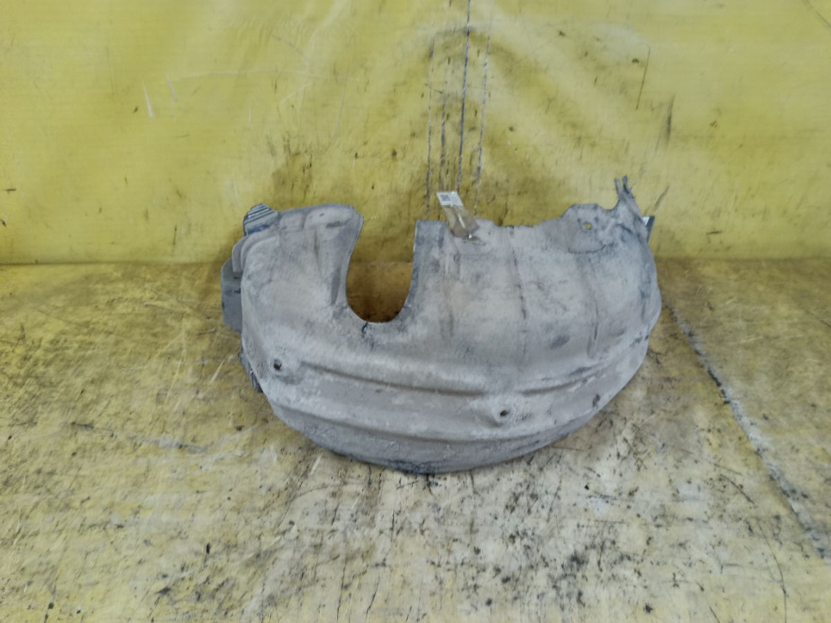 Подкрылок 52591-02160 на Toyota Corolla ZRE151L 1ZR-FE Фото 1