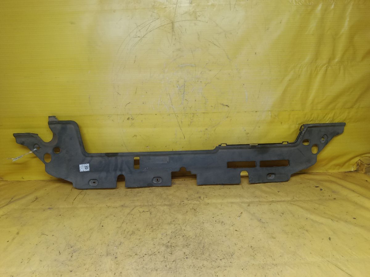 Защита замка капота 53140-02020 на Toyota Corolla ZRE151L 2ZR-FE Фото 1