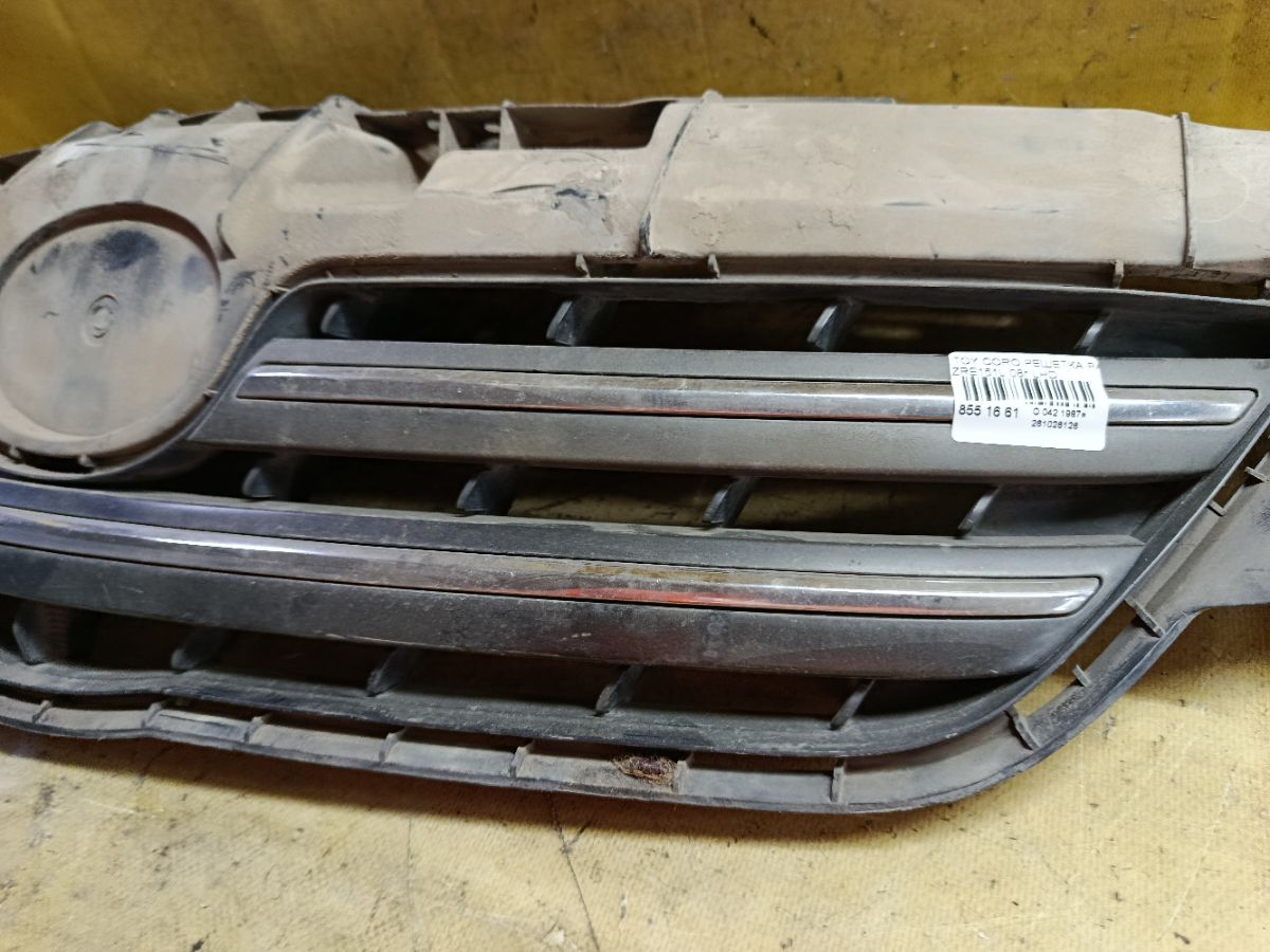 Решетка радиатора на Toyota Corolla ZRE151L Фото 3