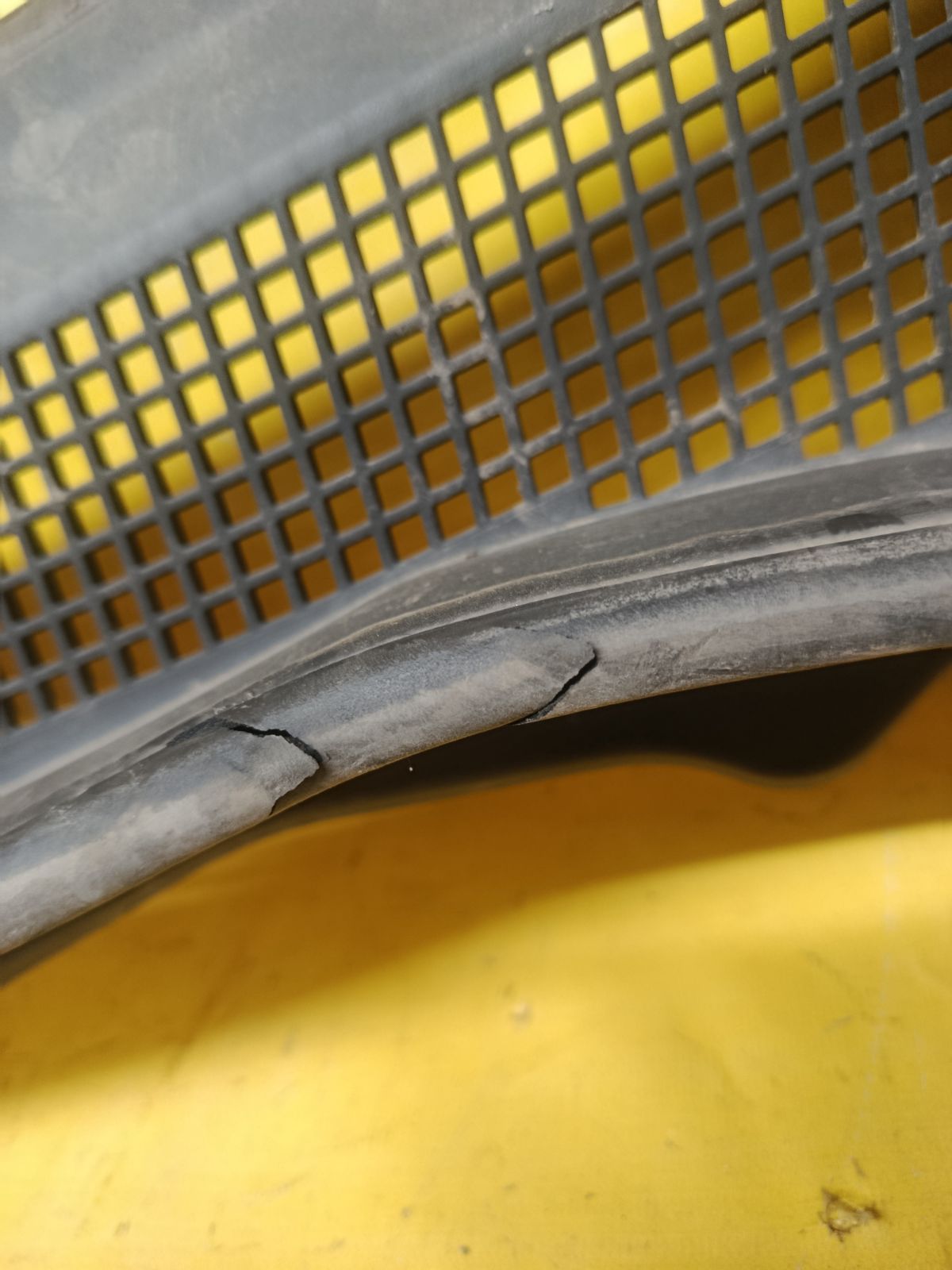 Решетка под лобовое стекло 74200-TP5-H0-50 на Honda Accord CU2 Фото 2