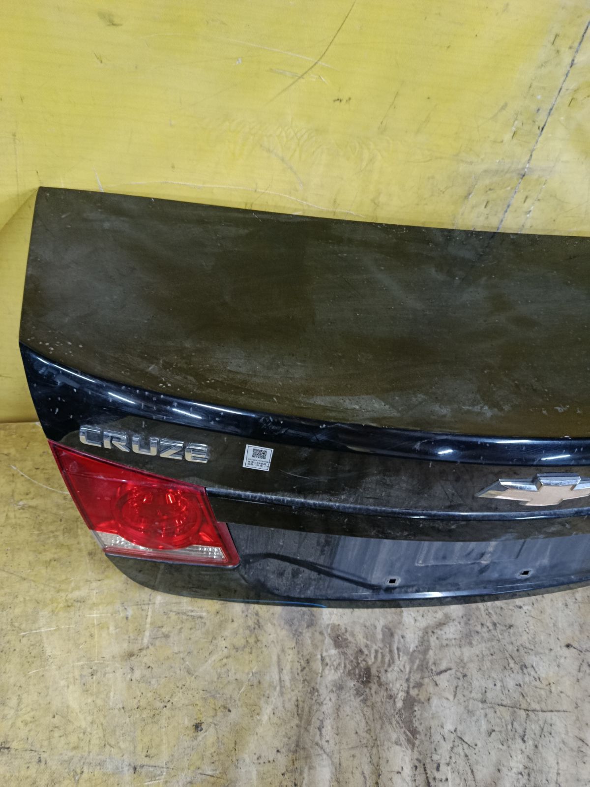 Крышка багажника на Chevrolet Cruze J300 Фото 2