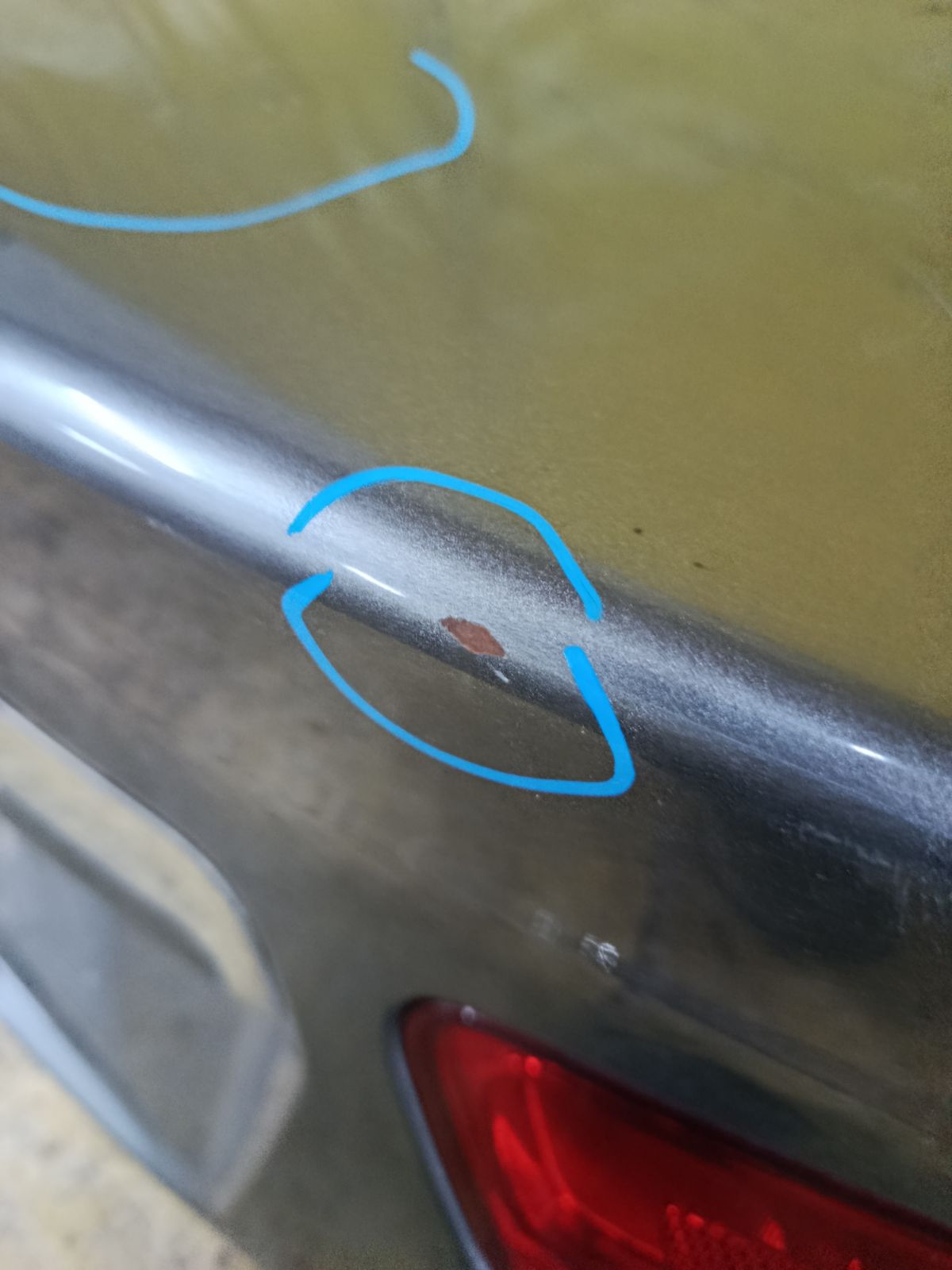 Крышка багажника на Kia Cerato TD Фото 4