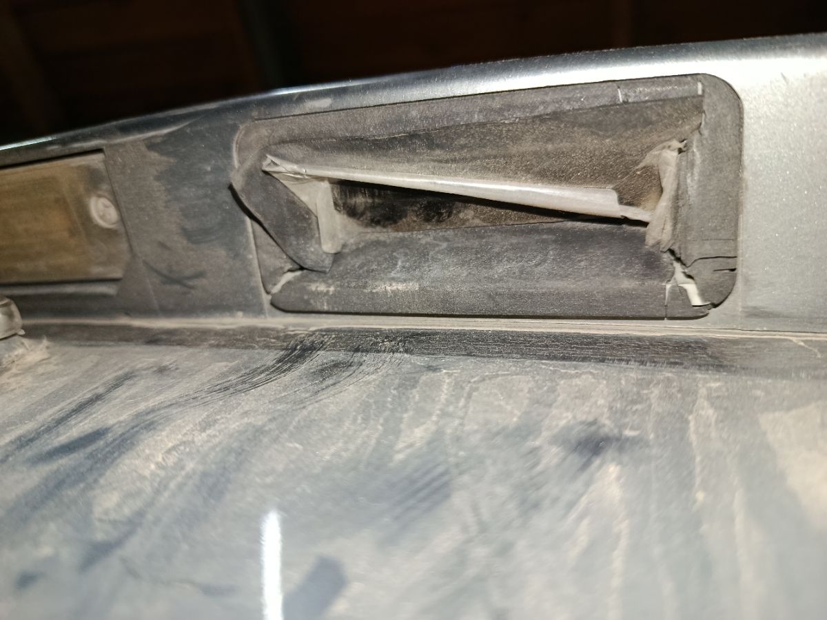 Крышка багажника на Ford Focus 2 Фото 6