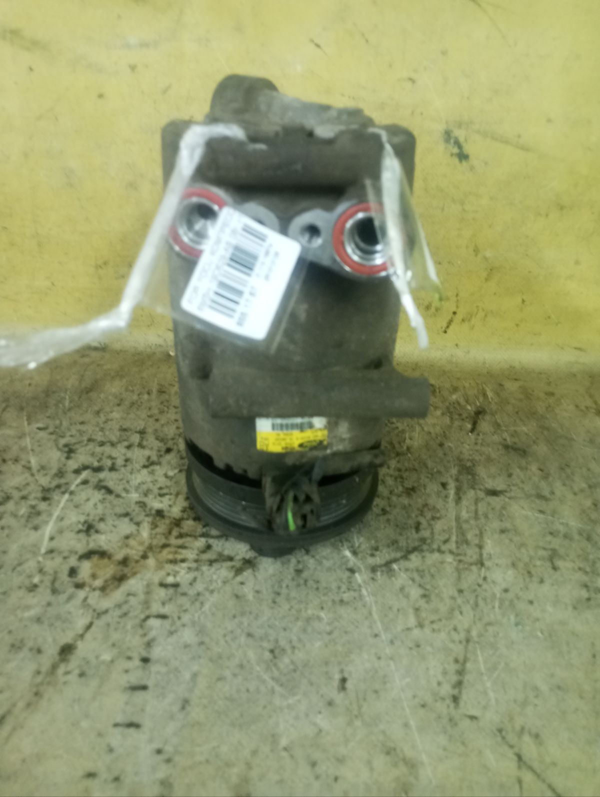 Компрессор кондиционера 6M5H-19D629-AB на Ford Focus 2 Фото 1