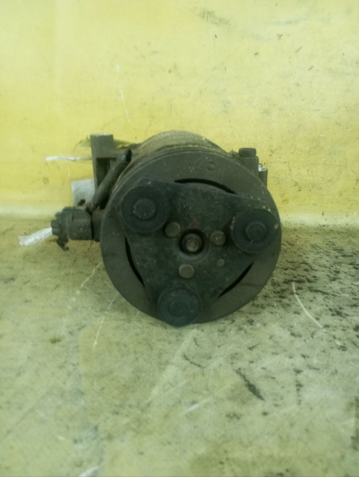 Компрессор кондиционера 6M5H-19D629-AB на Ford Focus 2 Фото 3