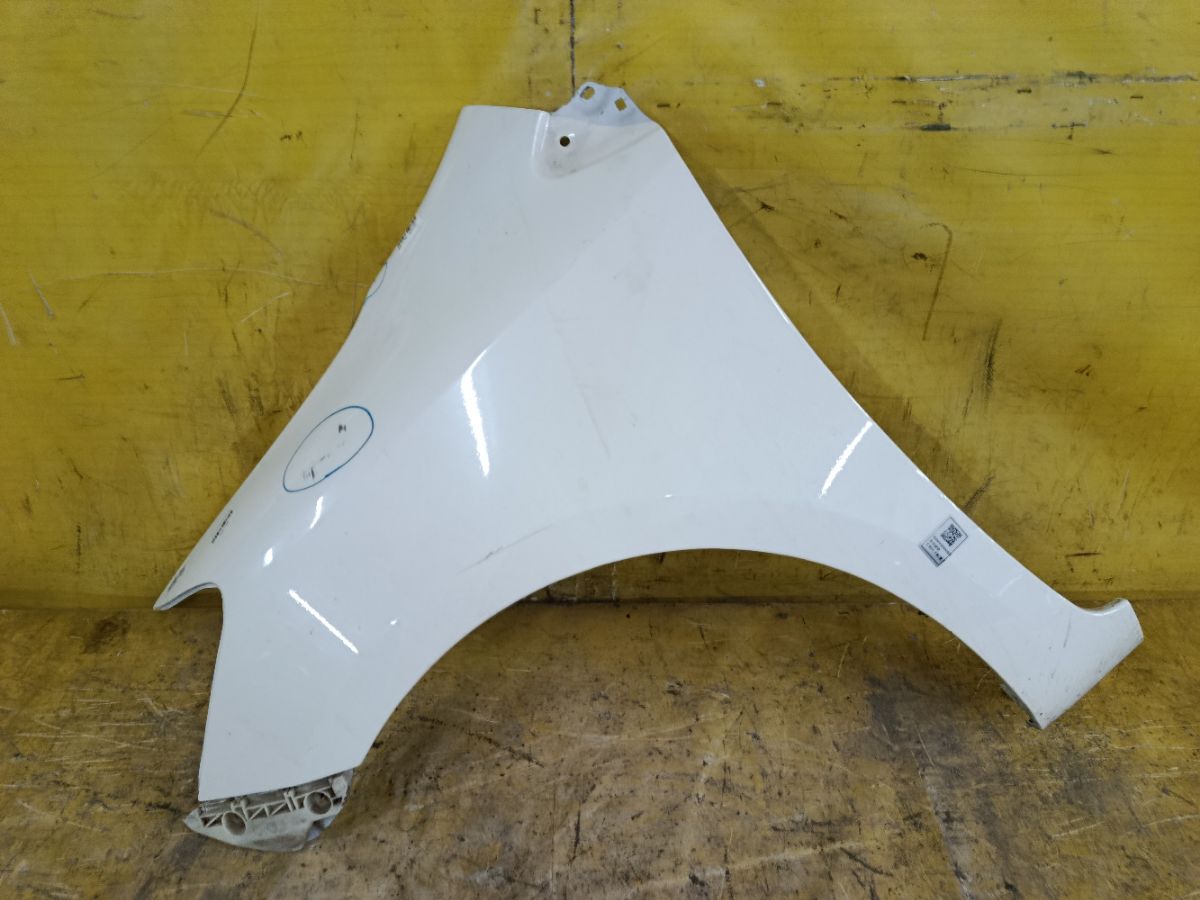 Крыло переднее на Toyota Vios ZSP92L Фото 1