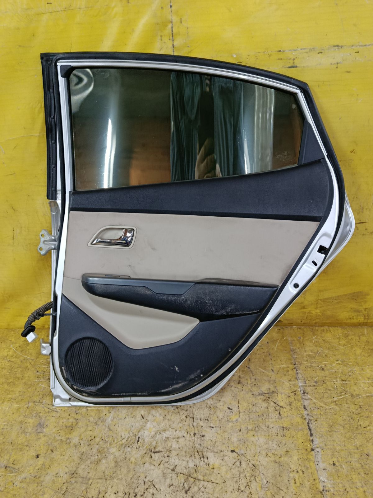 Дверь боковая на Kia Rio QB Фото 4