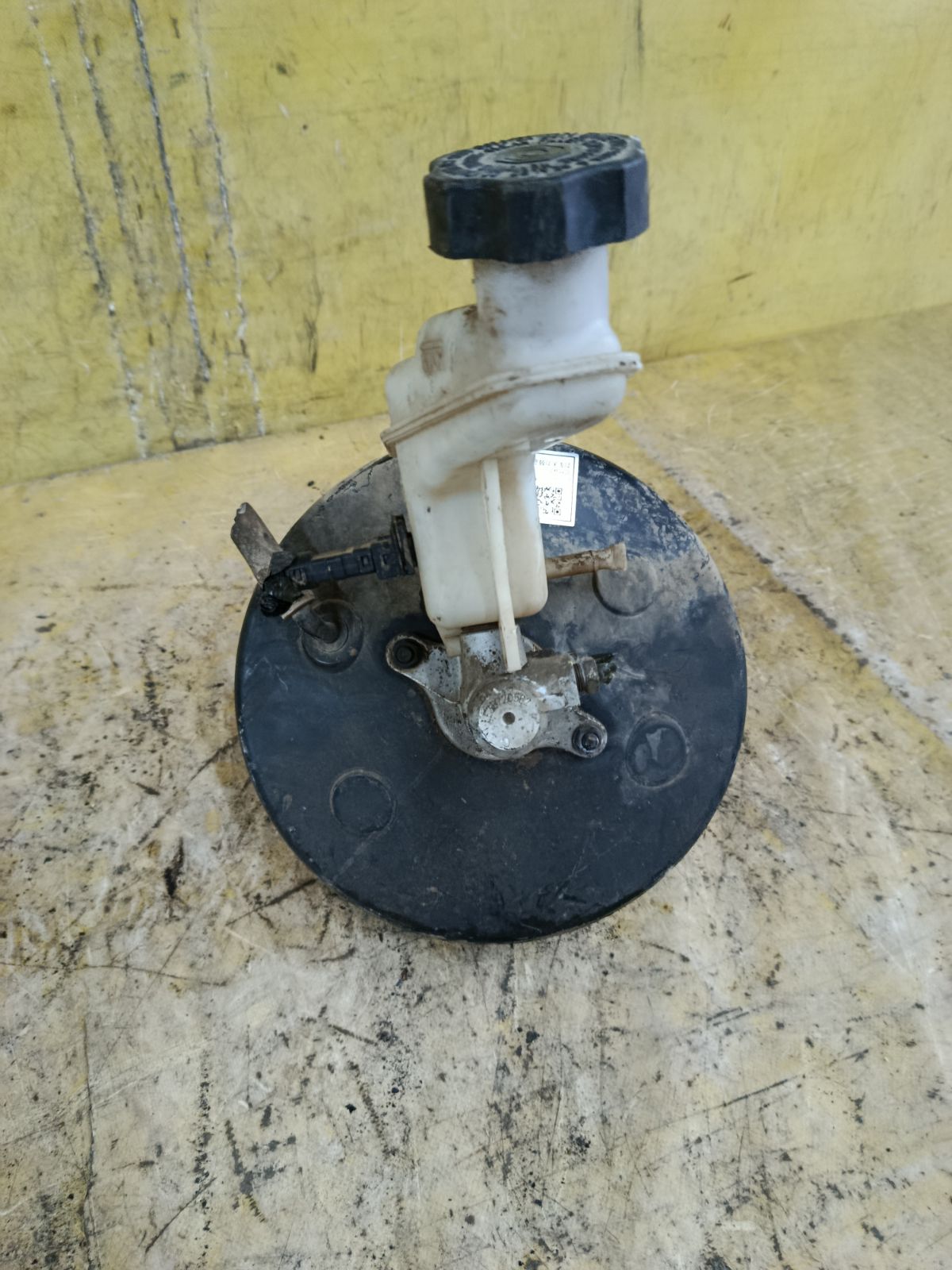 Главный тормозной цилиндр 58500-2Z200, 59110-2S000 на Hyundai Ix35 LM G4NA Фото 4