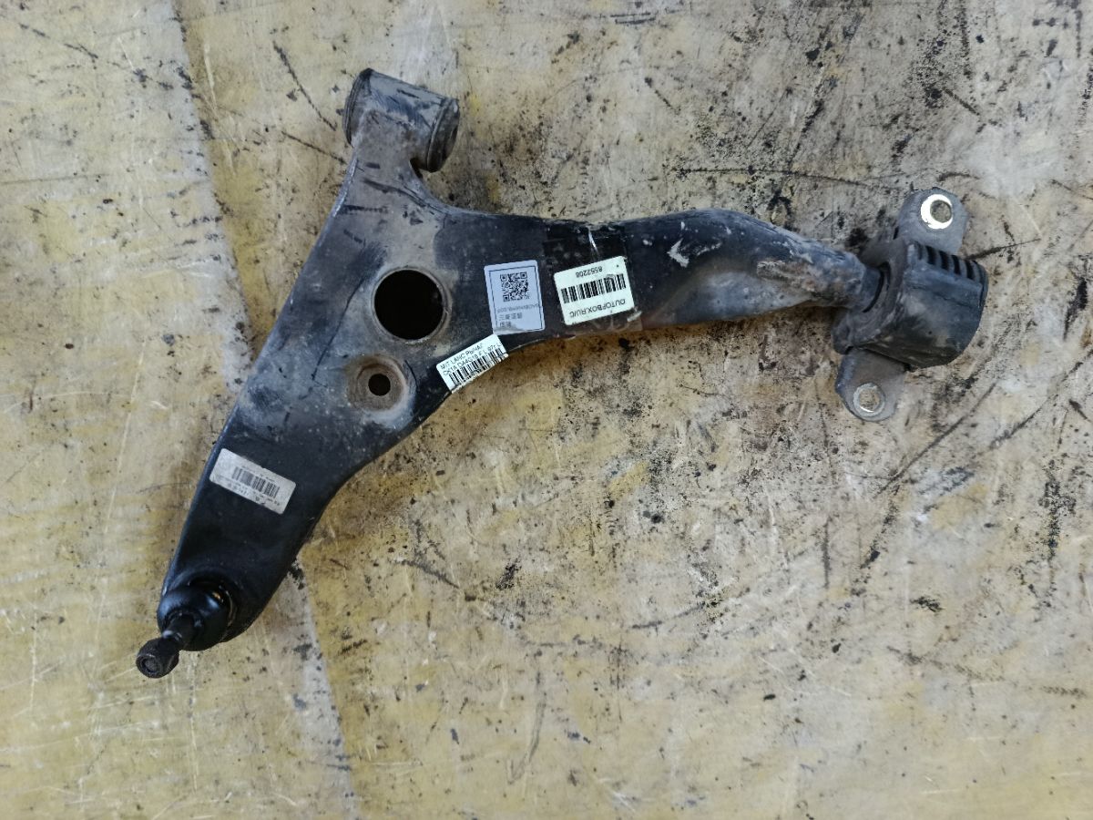 Рычаг на Mitsubishi Lancer CK1A DA4G18 Фото 2