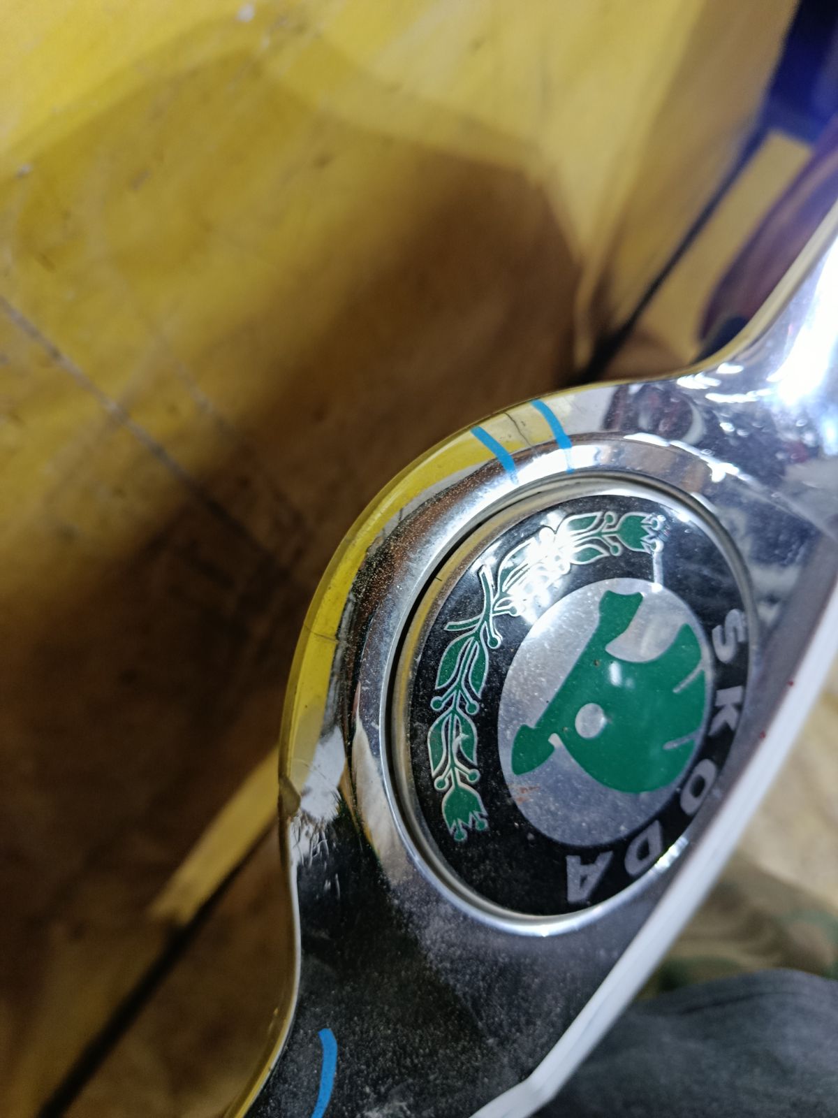 Капот на Skoda Fabia 5J Фото 4