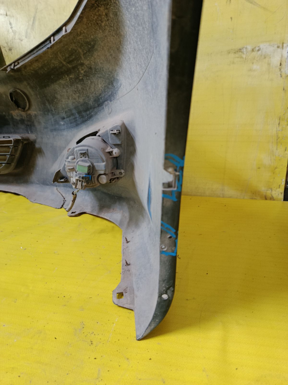 Бампер 06-130 06-130,52119-02750 на Toyota Corolla ZRE151L Фото 14
