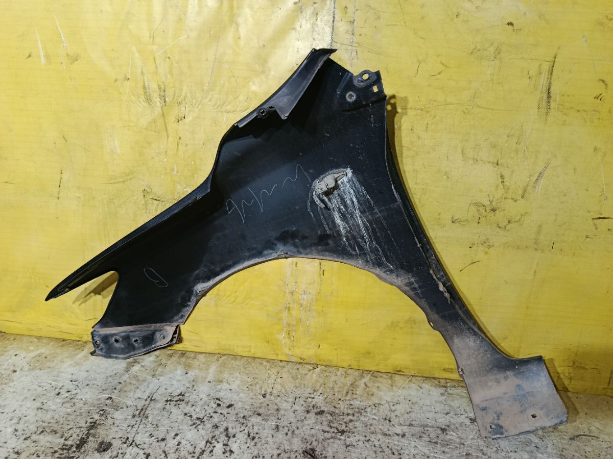 Крыло переднее на Toyota Corolla ZRE151L Фото 9
