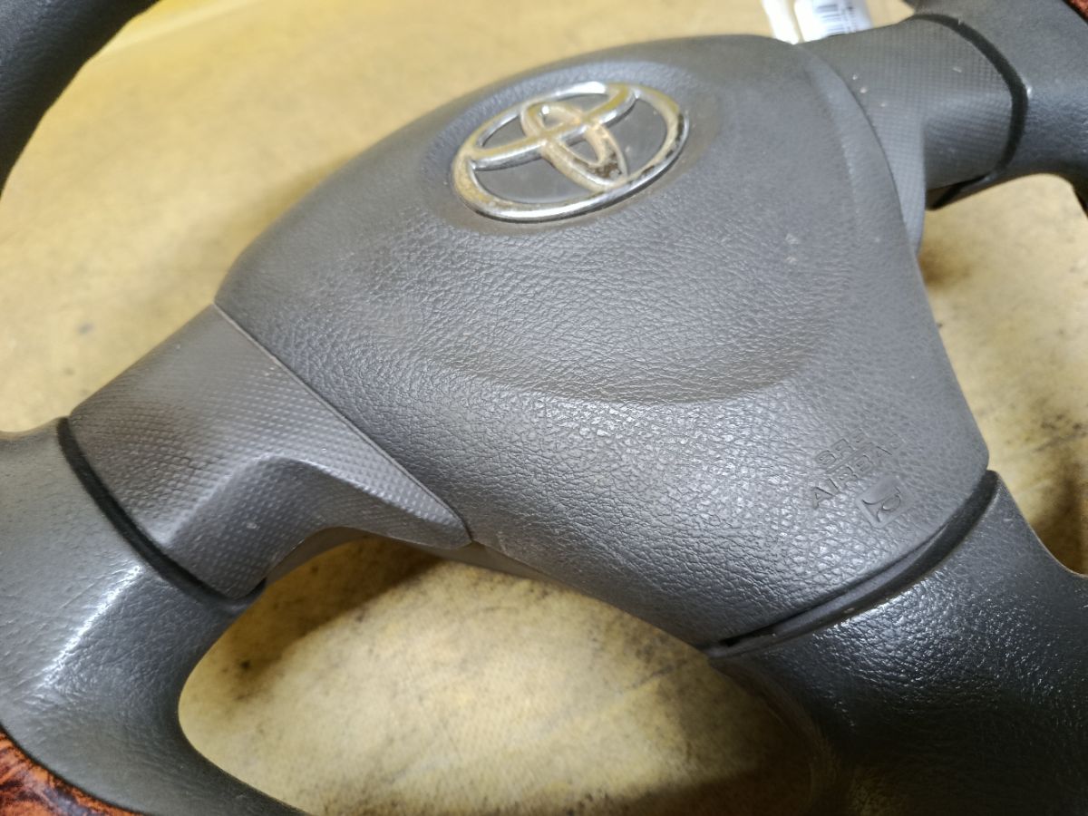 Руль на Toyota Corolla ZRE151L Фото 3