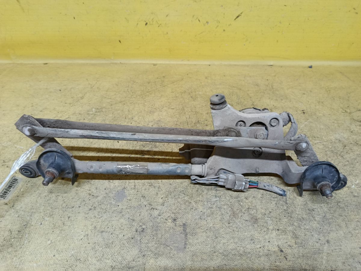 Мотор привода дворников 85110-02240 на Toyota Corolla ZRE151L Фото 4