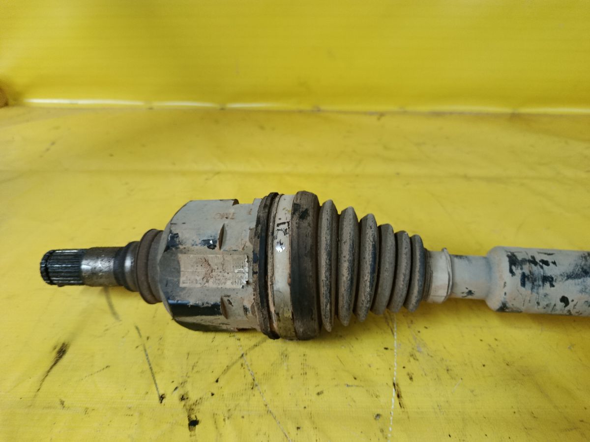 Привод на Toyota Corolla ZRE151L 1ZR-FE Фото 4