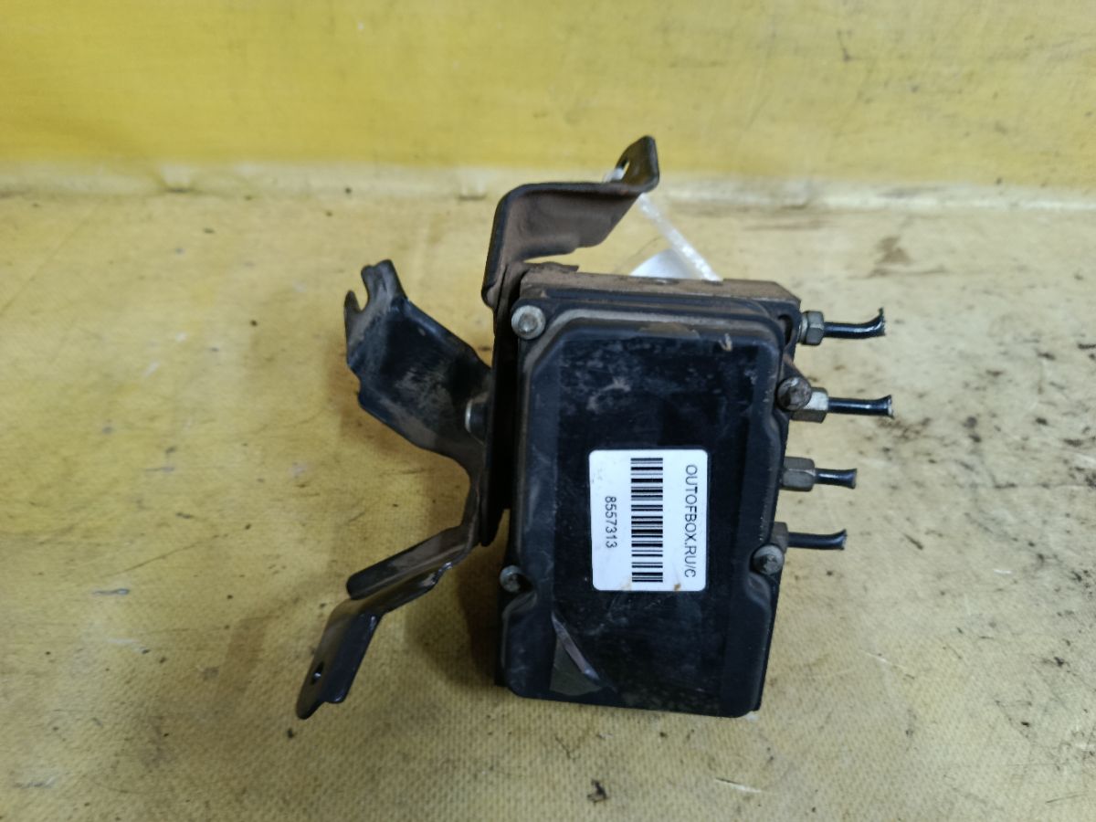 Блок ABS 57110-SWA-W521-M1 на Honda Cr-V RE1 R20A1 Фото 4