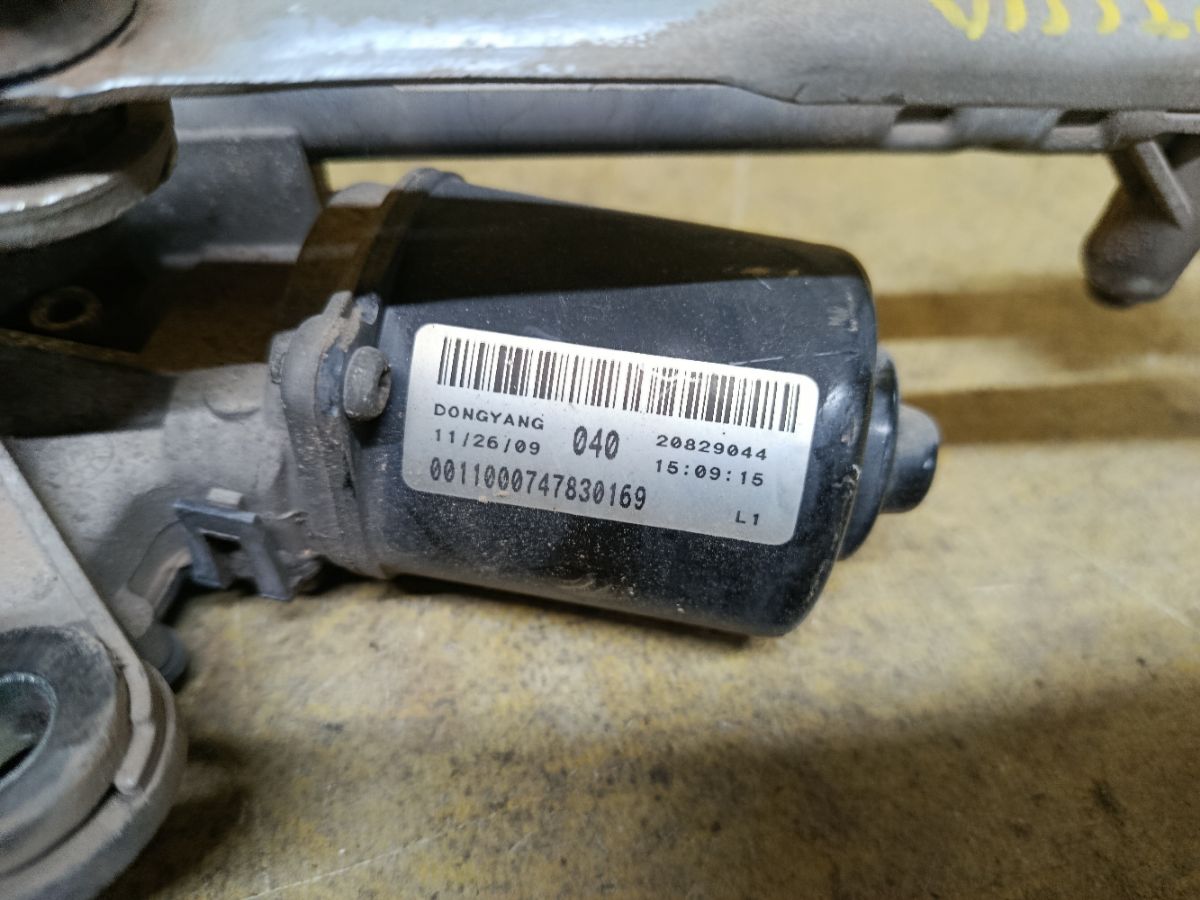 Мотор привода дворников 20829044, 20829040 на Chevrolet Captiva C100 Фото 3