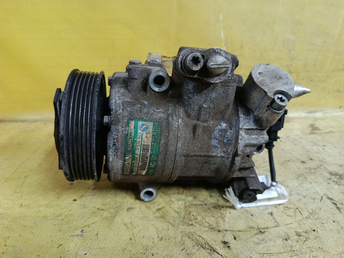 Компрессор кондиционера 6QD820803 на Skoda Fabia 5J BTS Фото 3