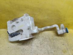Бачок омывателя 1KD955453 на Skoda Octavia A5 1Z Фото 2