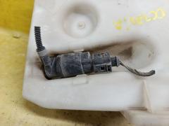 Бачок омывателя 1KD955453 на Skoda Octavia A5 1Z Фото 3