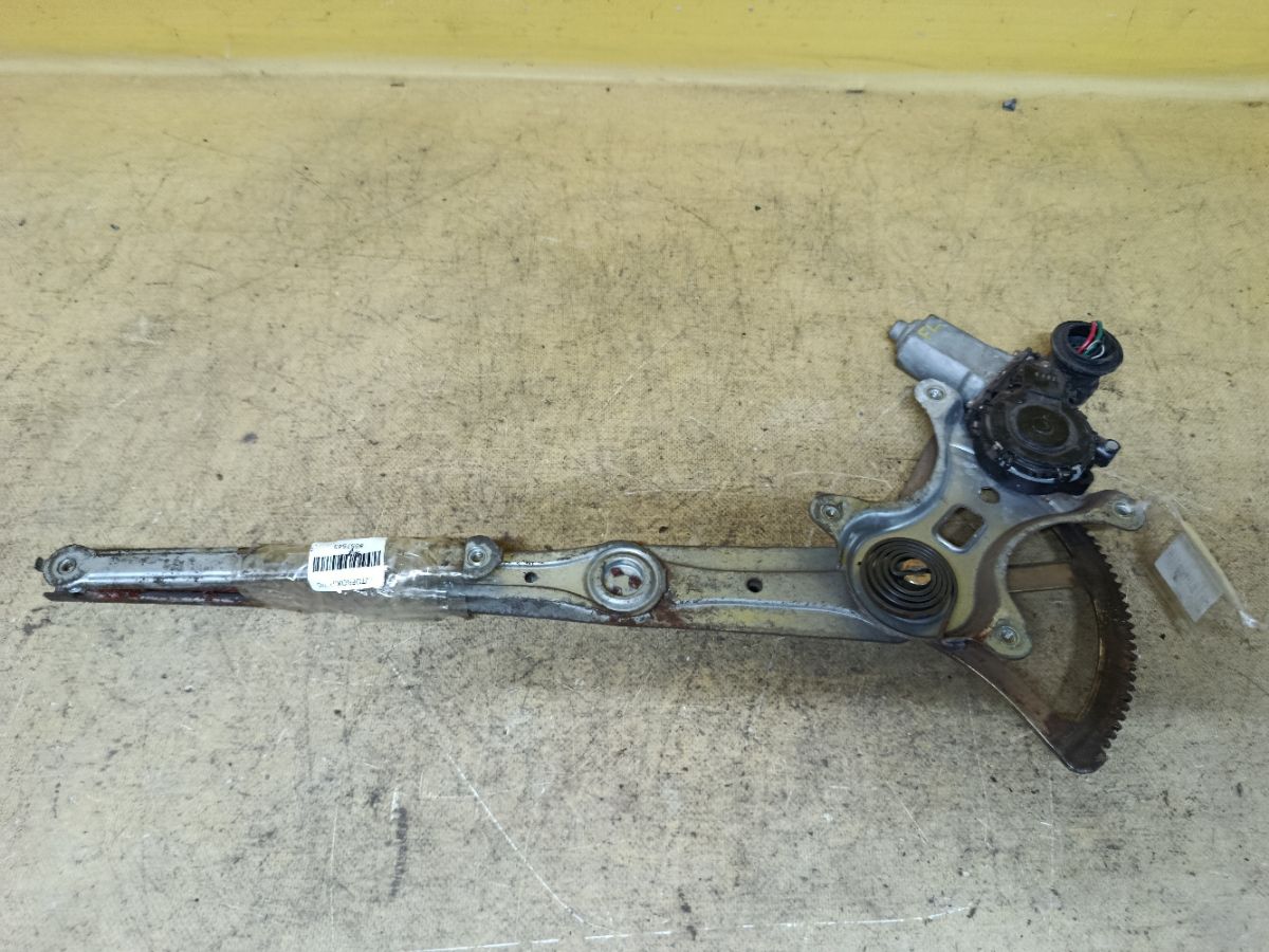 Стеклоподъемный механизм 85720-33130 на Toyota Camry ACV30L Фото 3