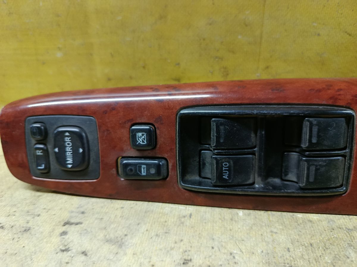 Блок упр-я стеклоподъемниками 84820-33180 на Toyota Camry ACV30L Фото 2