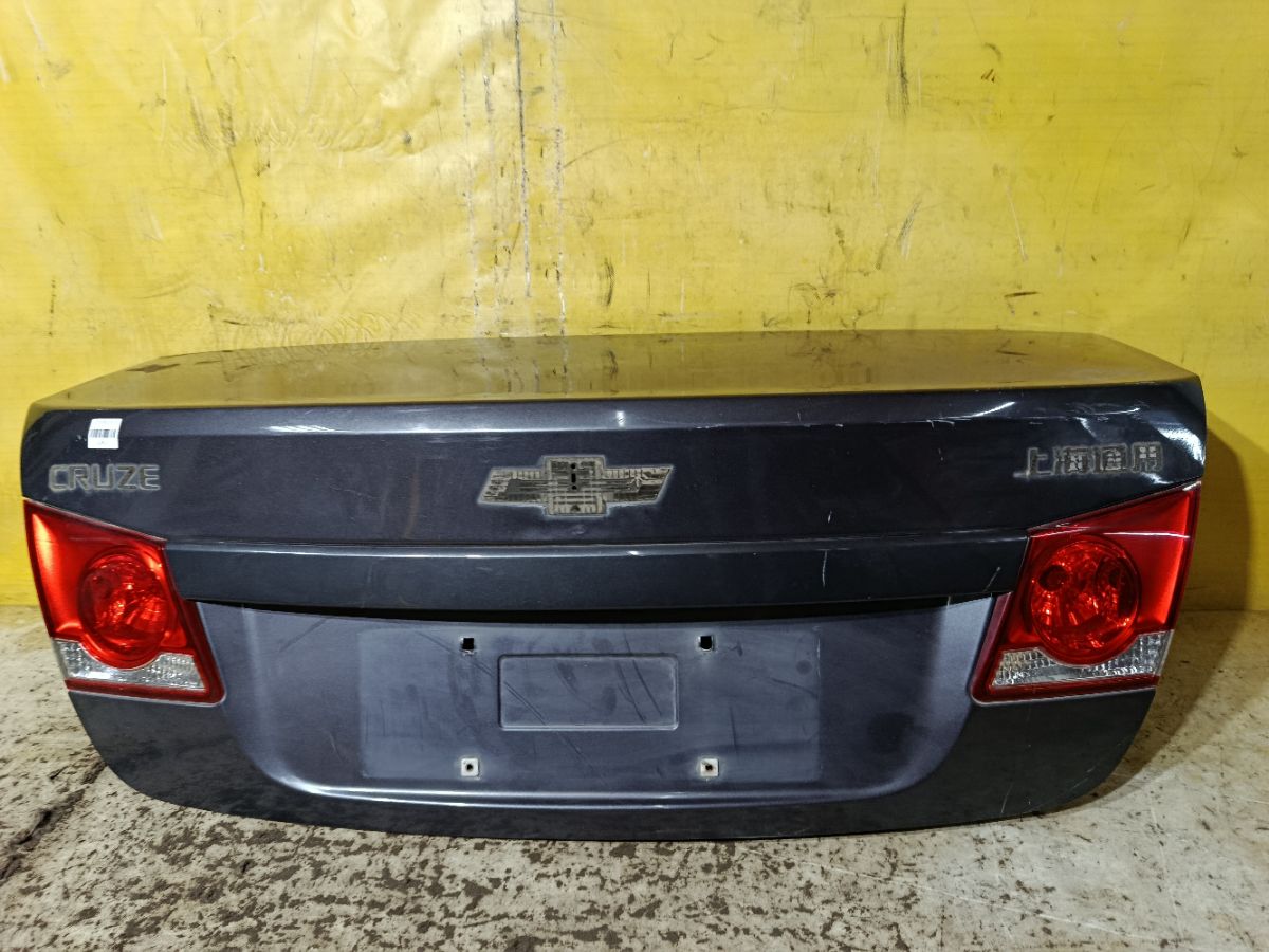 Крышка багажника на Chevrolet Cruze J300 Фото 2