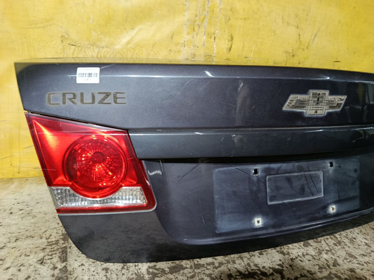 Крышка багажника на Chevrolet Cruze J300 Фото 4