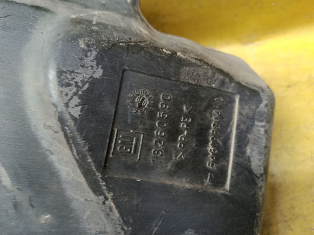 Бачок омывателя 13260590, 13250356 на Chevrolet Cruze J300 Фото 3