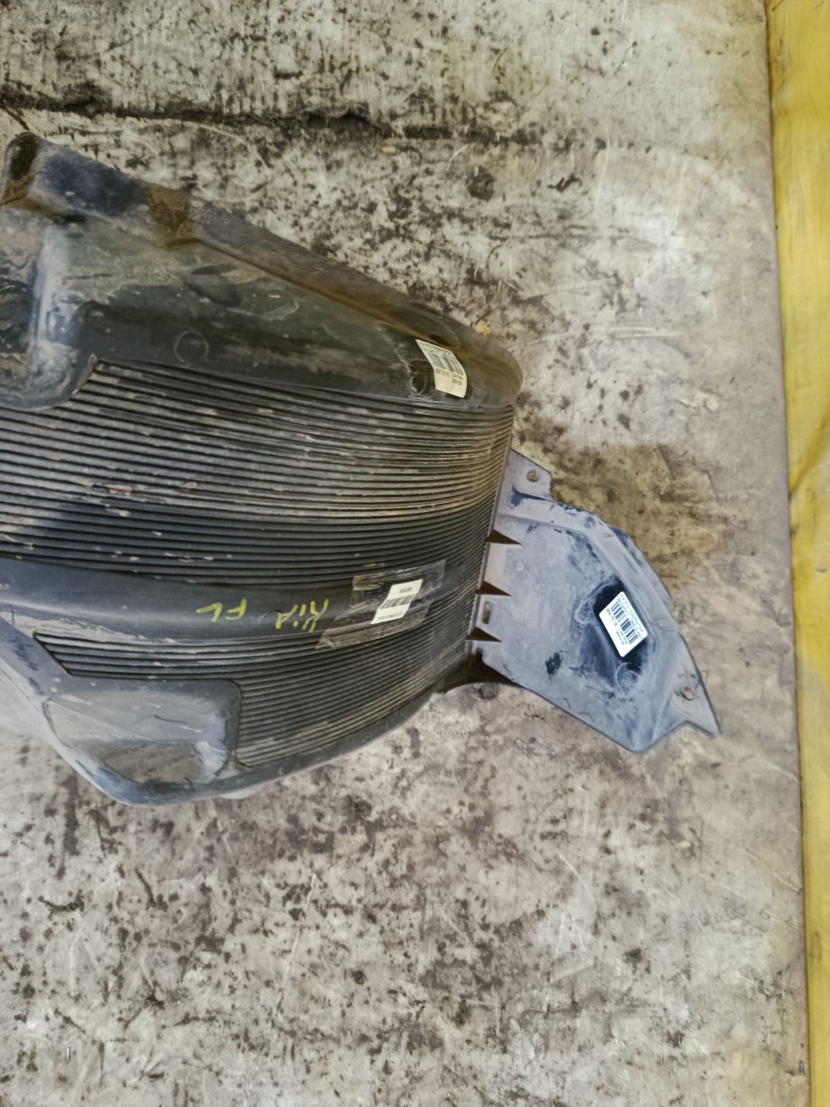 Подкрылок 86813-4X000 на Kia Rio QB G4FA Фото 4