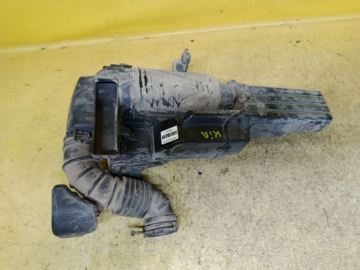 Корпус воздушного фильтра 28100-4X000, 28138-4X000 на Kia Rio QB G4FA Фото 3