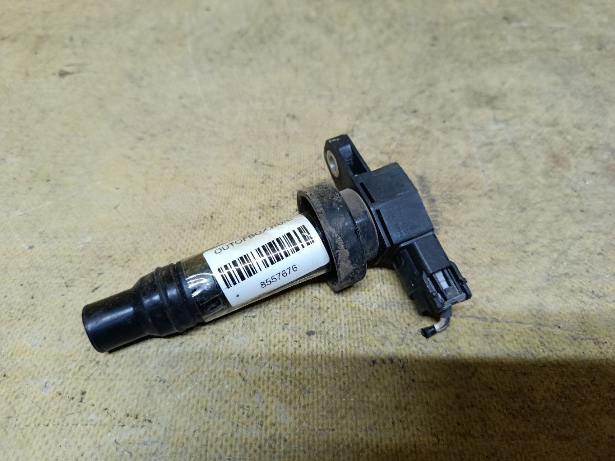 Катушка зажигания 27301-2B010 на Kia Rio QB G4FA Фото 2