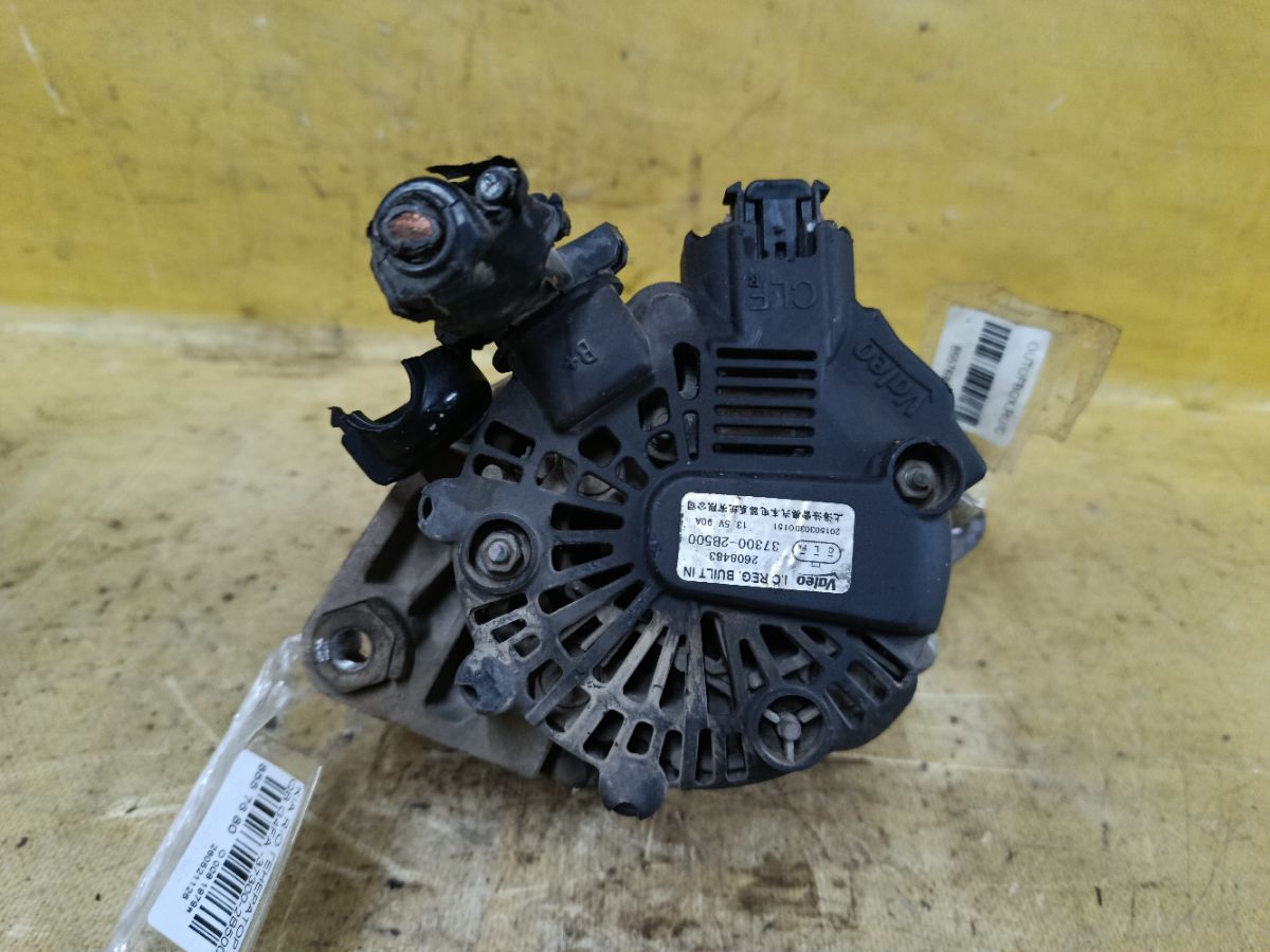 Генератор 37300-2B500 на Kia Rio QB G4FA Фото 3