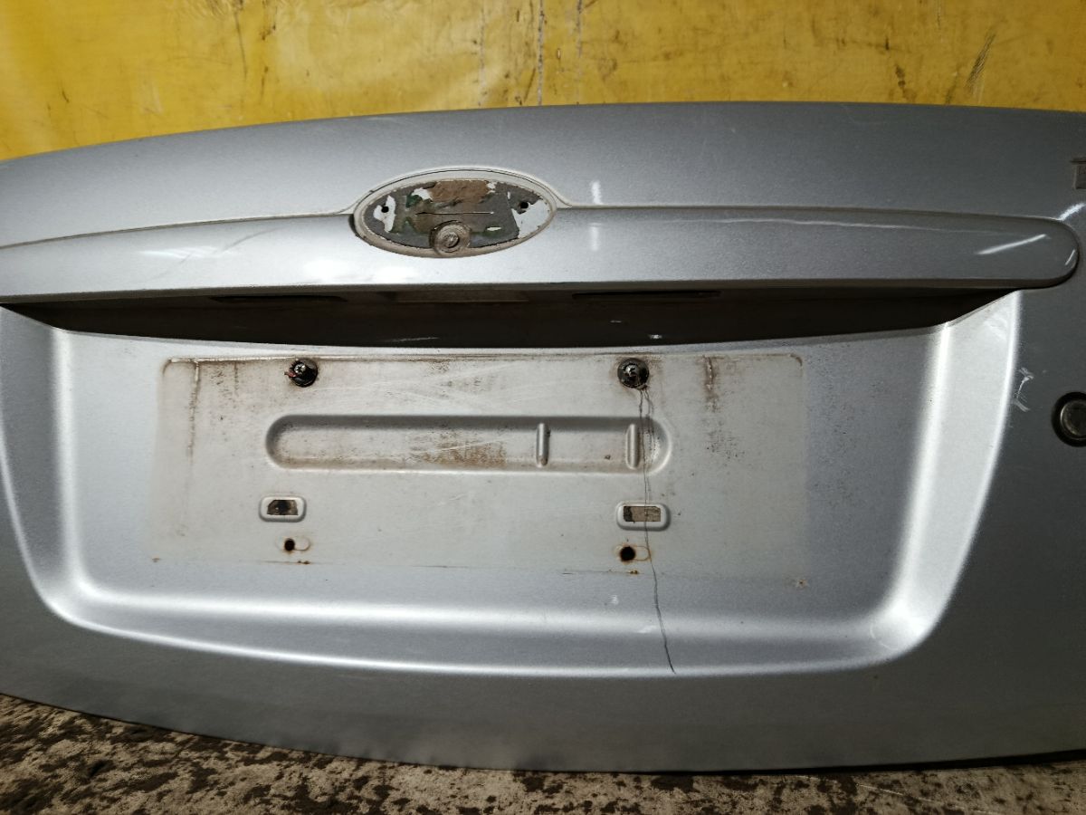 Крышка багажника на Kia Rio JB Фото 5