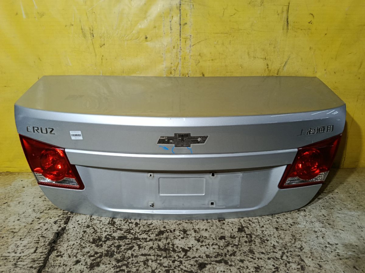 Крышка багажника на Chevrolet Cruze J300 Фото 2