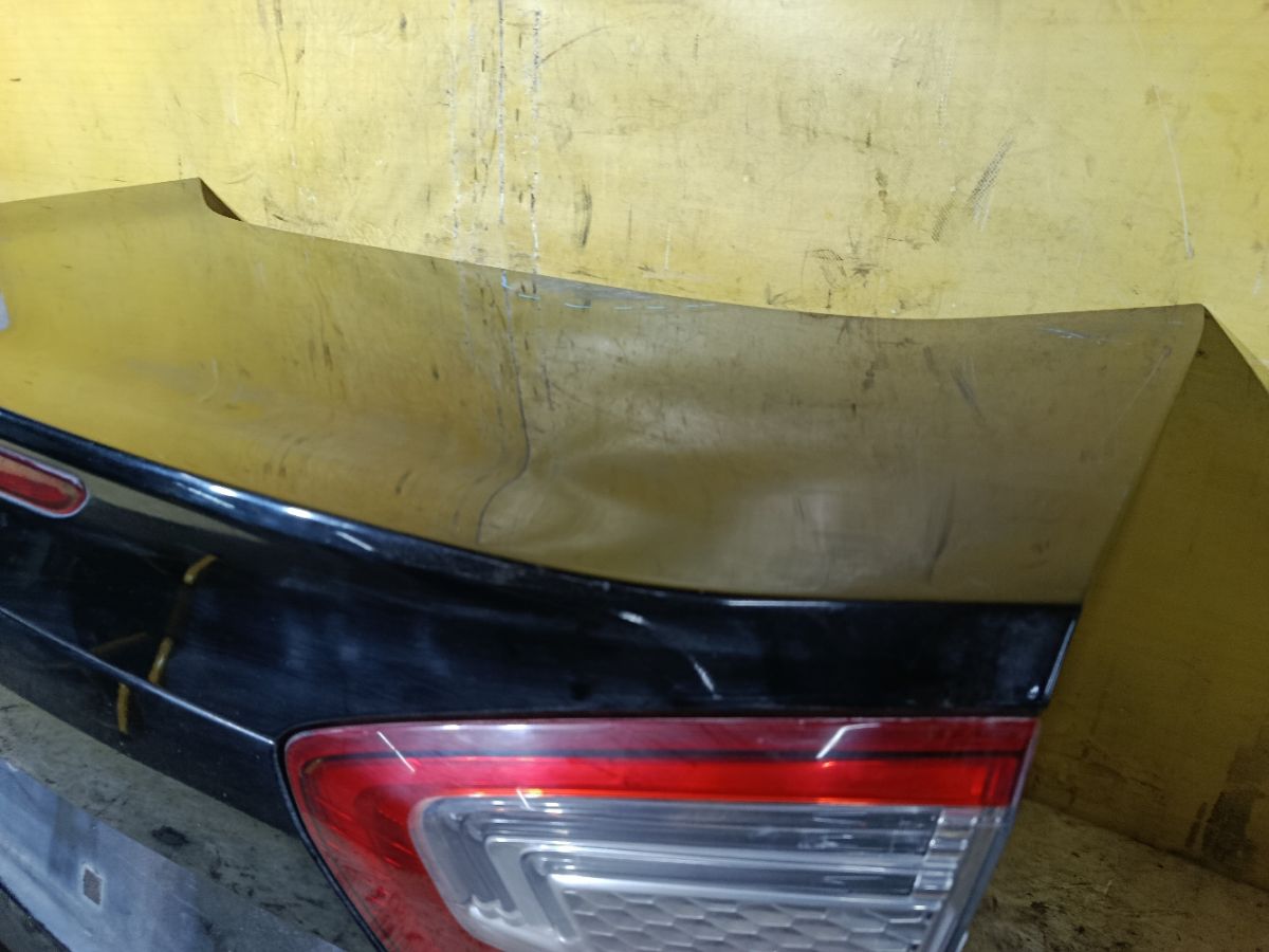 Крышка багажника на Ford Mondeo 4 Фото 5