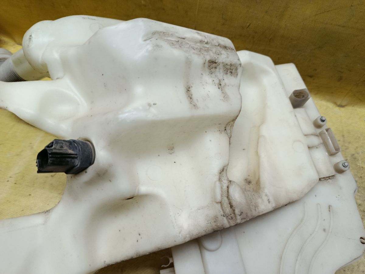 Бачок омывателя 7S71-17B613-BA, 6G91-12A659-AB на Ford Mondeo 4 Фото 5