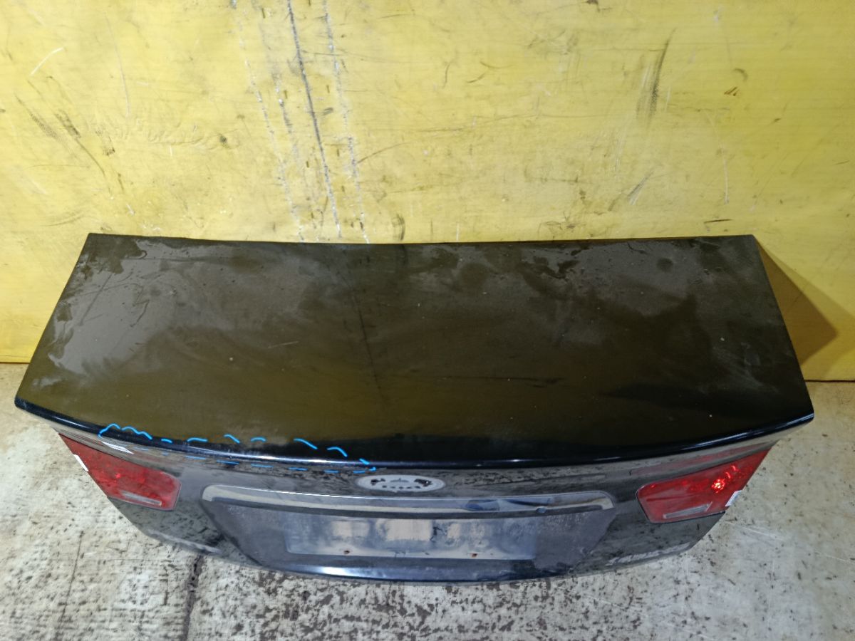 Крышка багажника на Kia Forte TD Фото 7