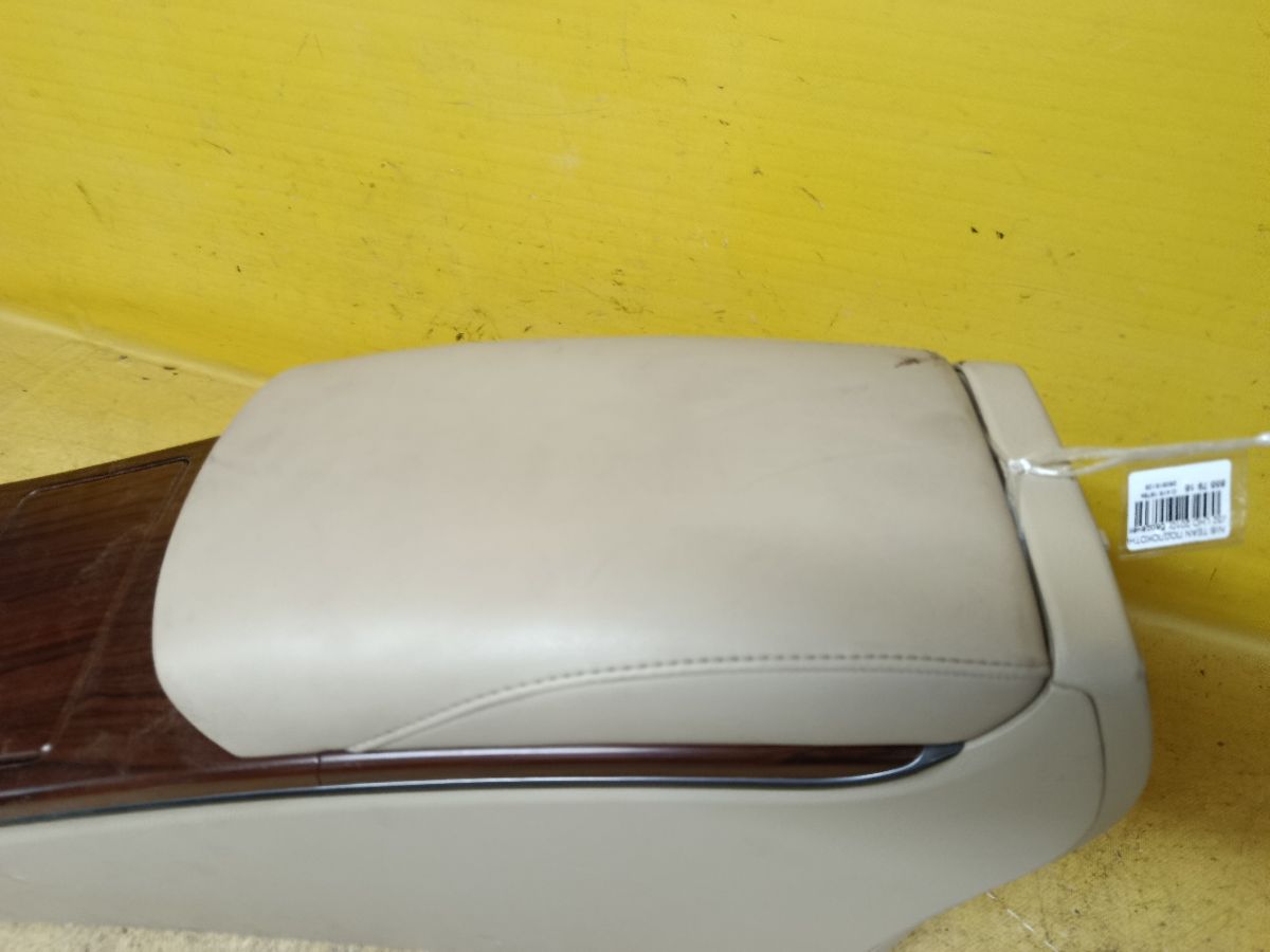 Подлокотник на Nissan Teana J32 Фото 4