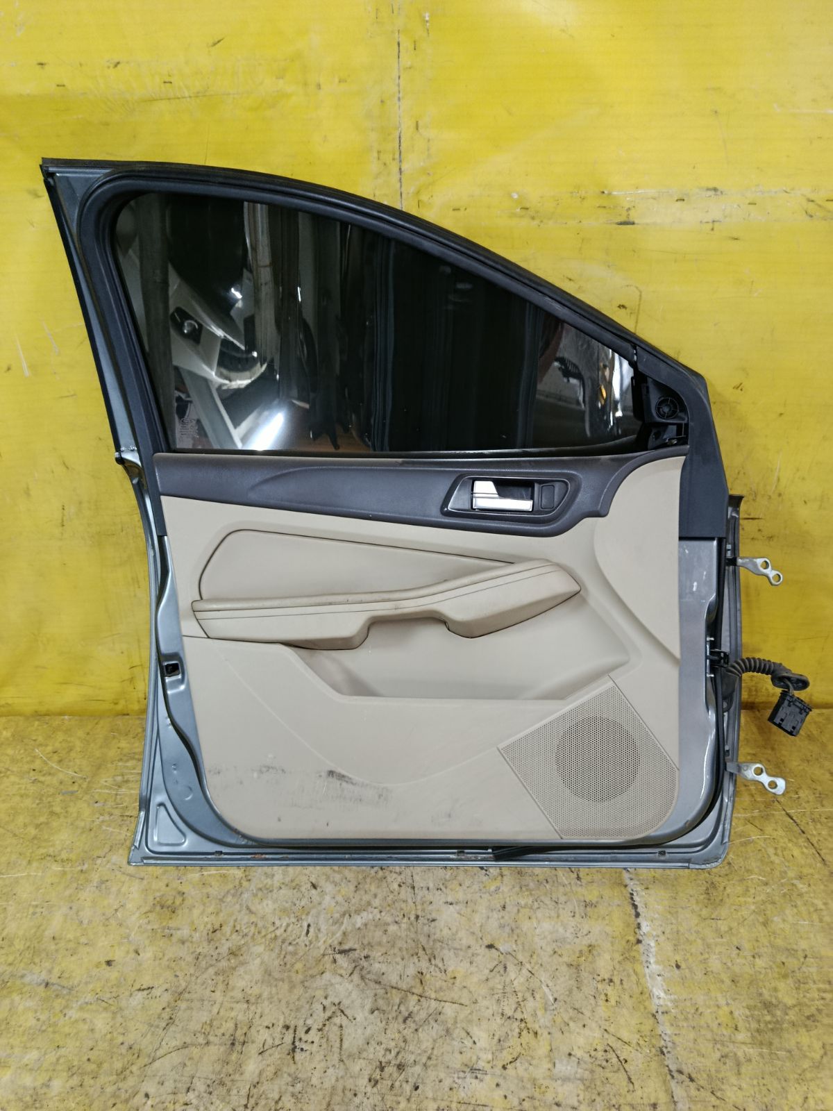 Дверь боковая на Ford Focus 2 Фото 5