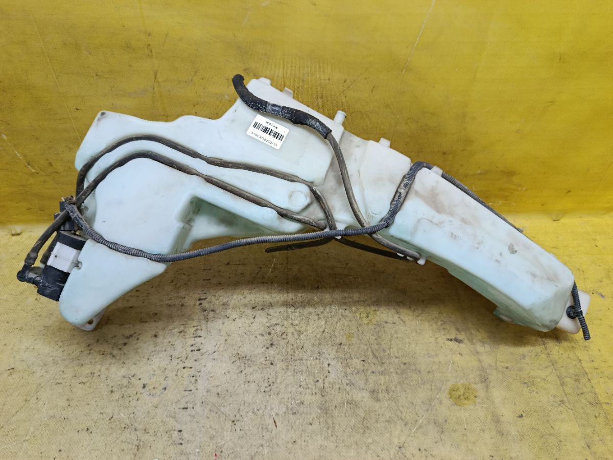 Бачок омывателя 5M59-17B613-AB, 7M51-17B613-BA на Ford Focus 2 Фото 3