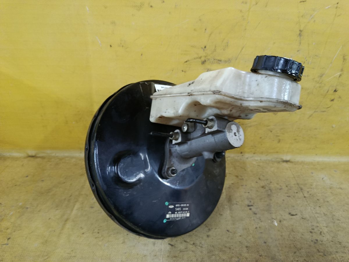 Главный тормозной цилиндр 6M51-2B195-AG на Ford Focus 2 Фото 3