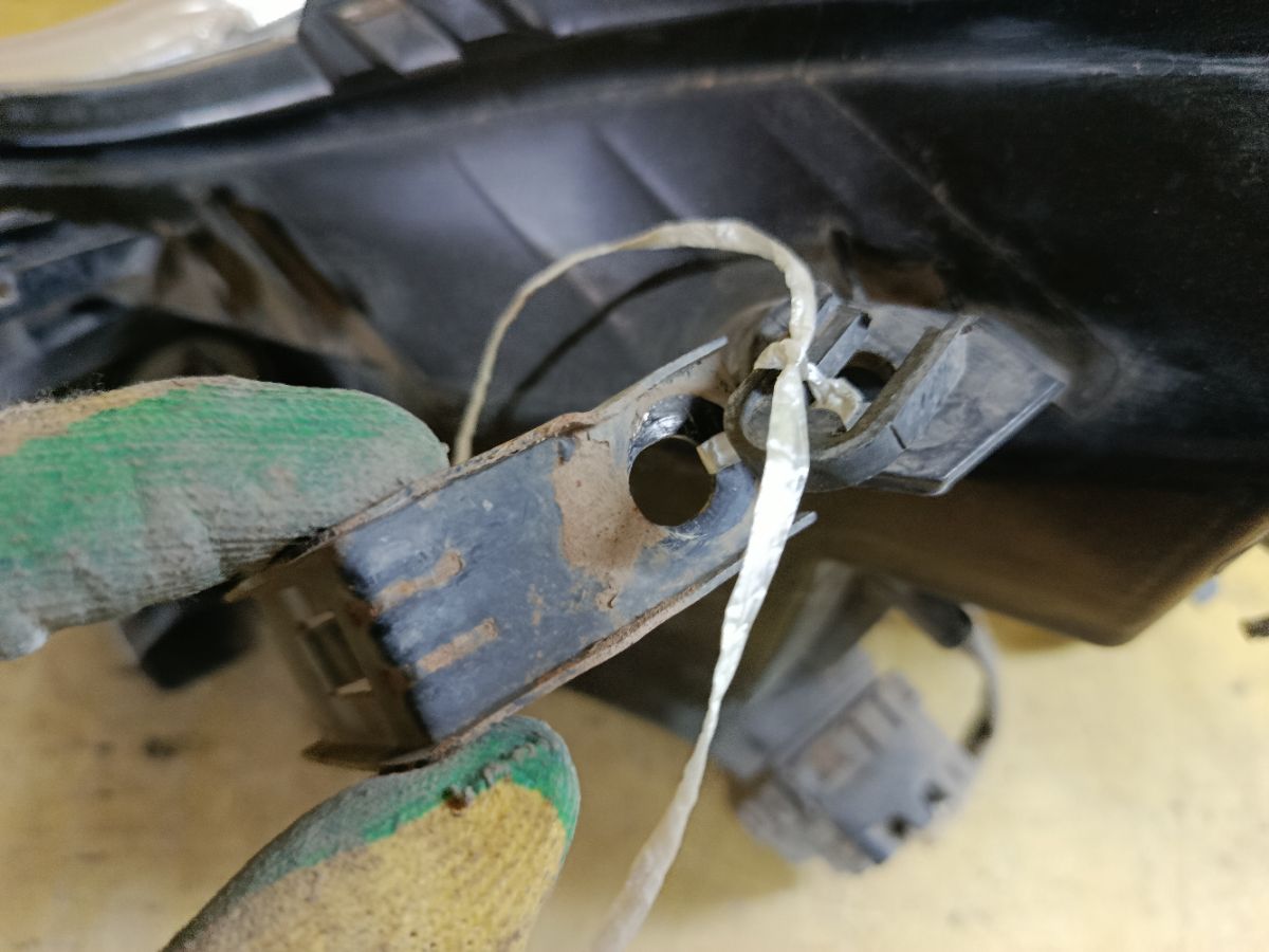 Фара 100-16750 100-16750, на Nissan Bluebird Sylphy G11 Фото 6