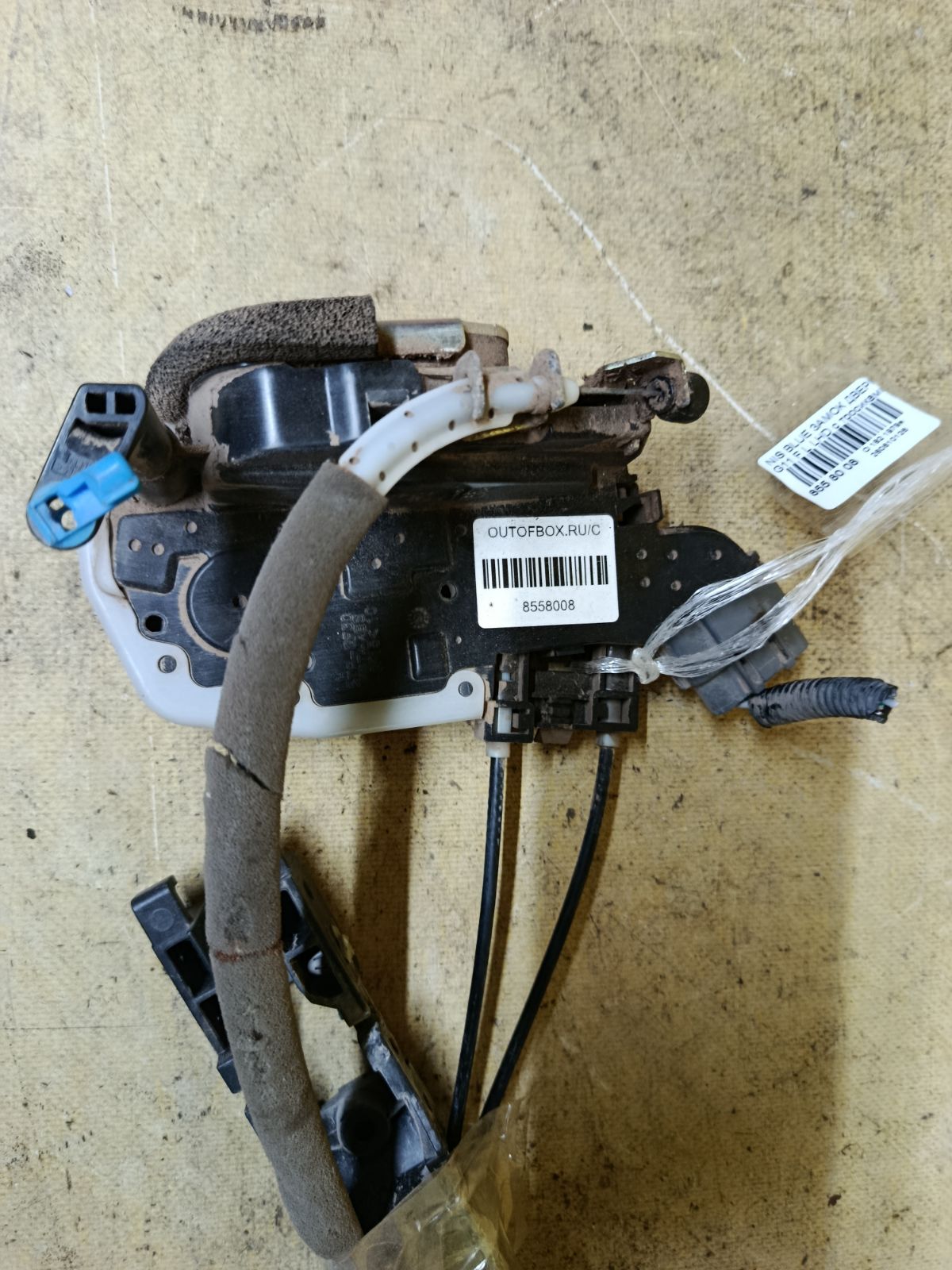 Замок двери на Nissan Bluebird Sylphy G11 Фото 4