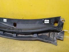 Решетка под лобовое стекло 66862-ED500 на Nissan Tiida C11 Фото 3