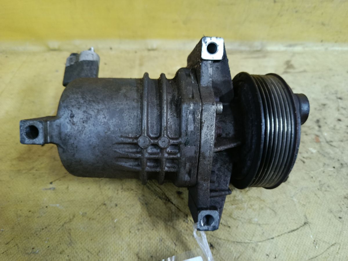 Компрессор кондиционера 92600-CJ73A на Nissan Tiida C11 HR16DE Фото 2
